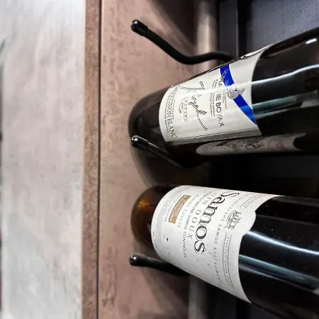 Compact For Digital Nomads, Fast Wifi, Ac Sofia