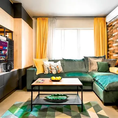 Daire Compact For Digital Nomads, Fast Wifi, Ac Sofya