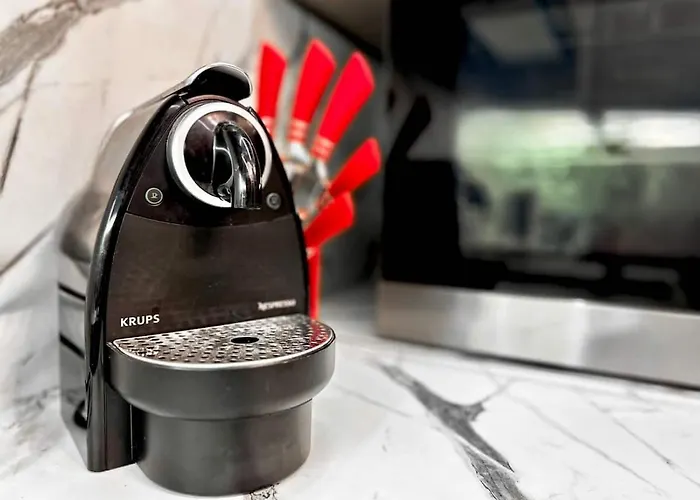 Compact For Digital Nomads, Fast Wifi, Ac アパート *