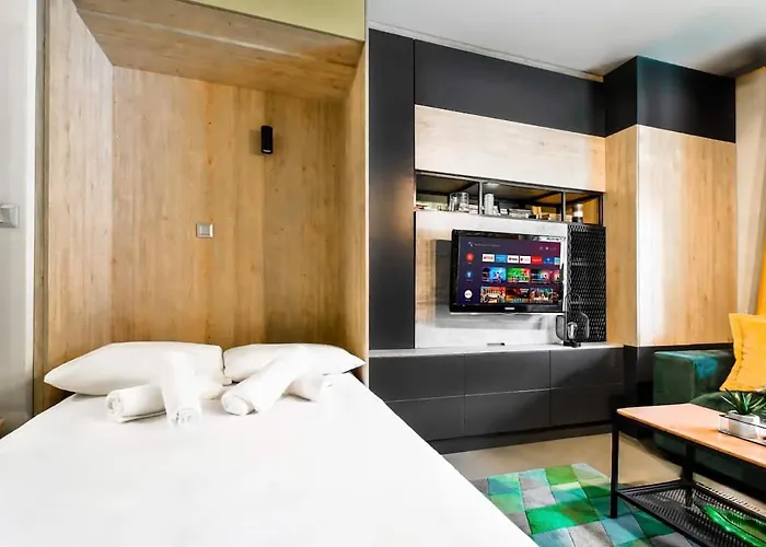 Compact For Digital Nomads, Fast Wifi, Ac Lejlighed Sofia