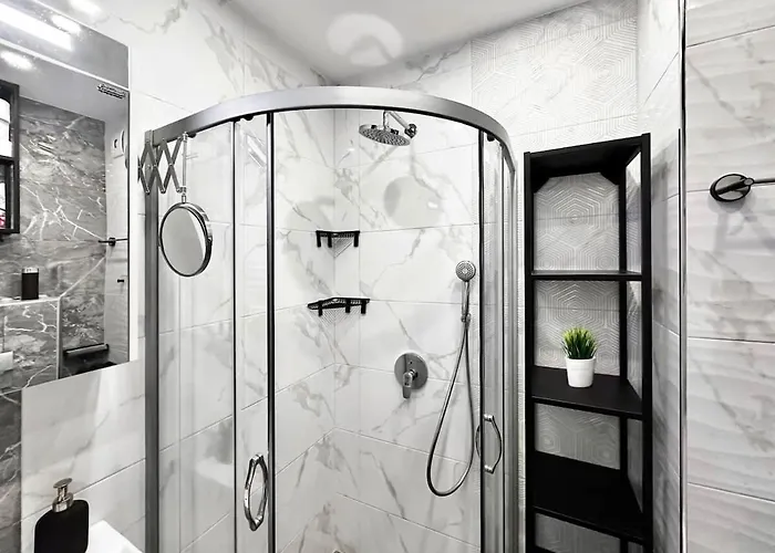 Compact For Digital Nomads, Fast Wifi, Ac *